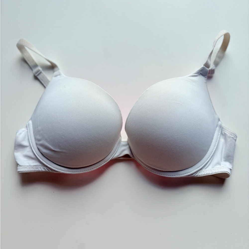 PINK Victoria's Secret Classic White Bra